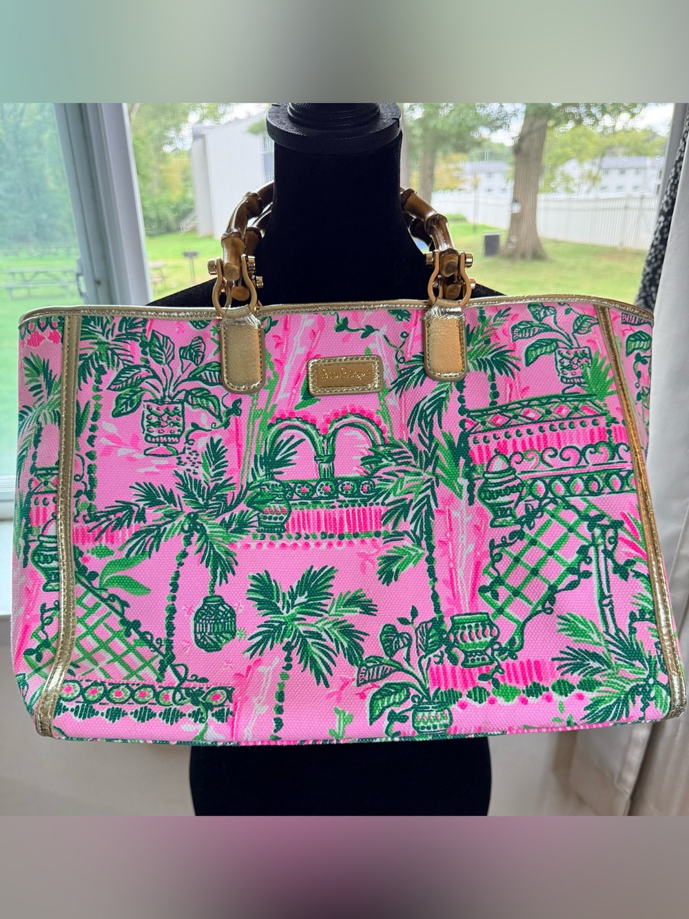 Lilly Pulitzer Greydon Canvas Tote natural bamboo top handles gold hardware EC - Picture 2 of 8